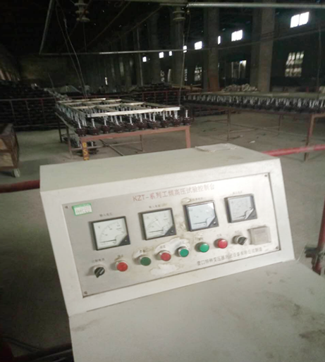 Power frequency spark test bench